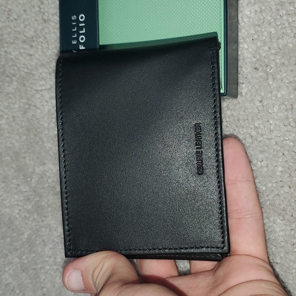 NEW Perry Ellis Portfolio Wallet - Picture 10 of 11